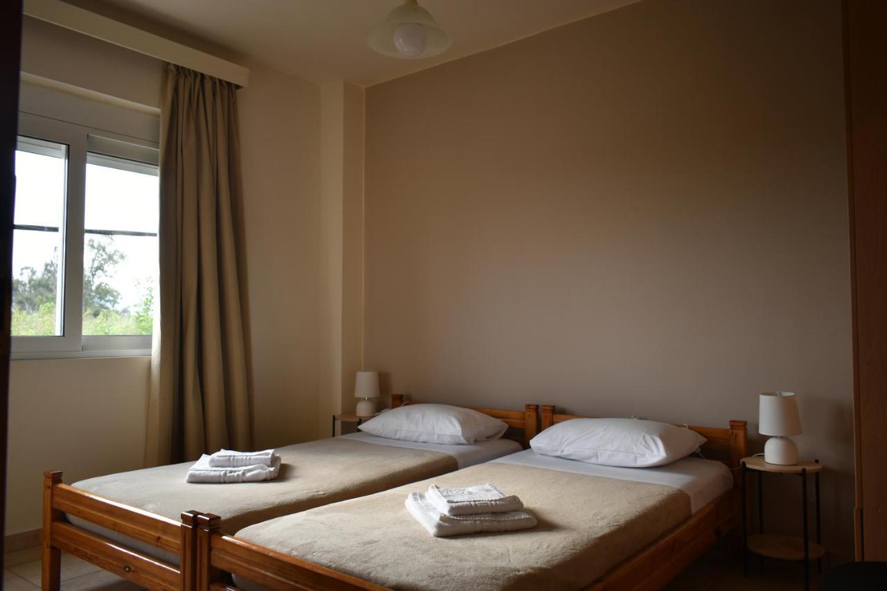 Mini Art Apartments Gerani  Luaran gambar