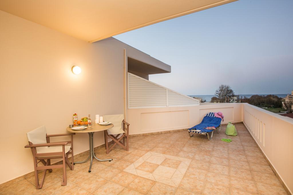 Mini Art Apartments Gerani  Luaran gambar